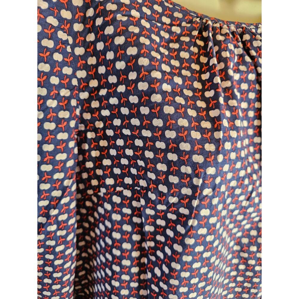 Boden 2 US apple print all over button back relaxed blouse teacher career casual - Picture 3 of 7